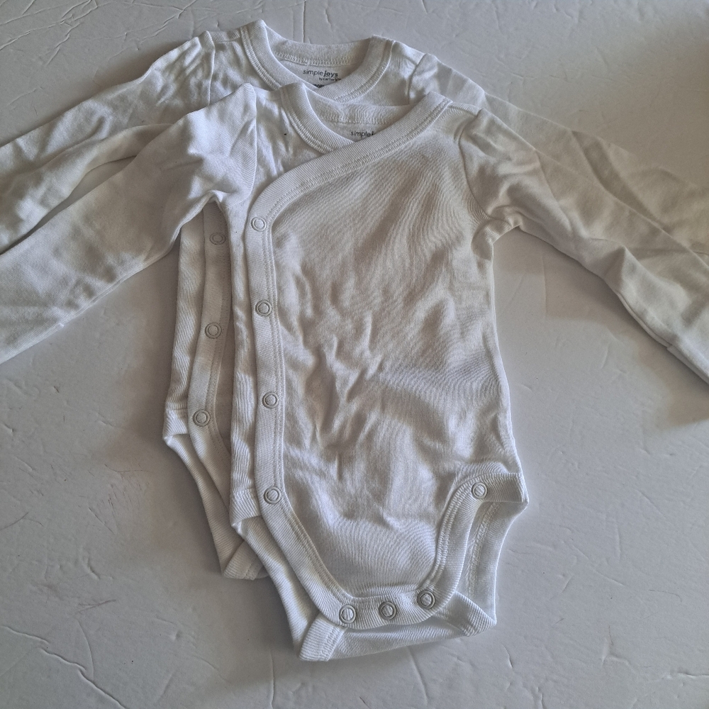 Simple Joys by Carter's White Long-sleeve One-Piece Size Newborn 0 Months